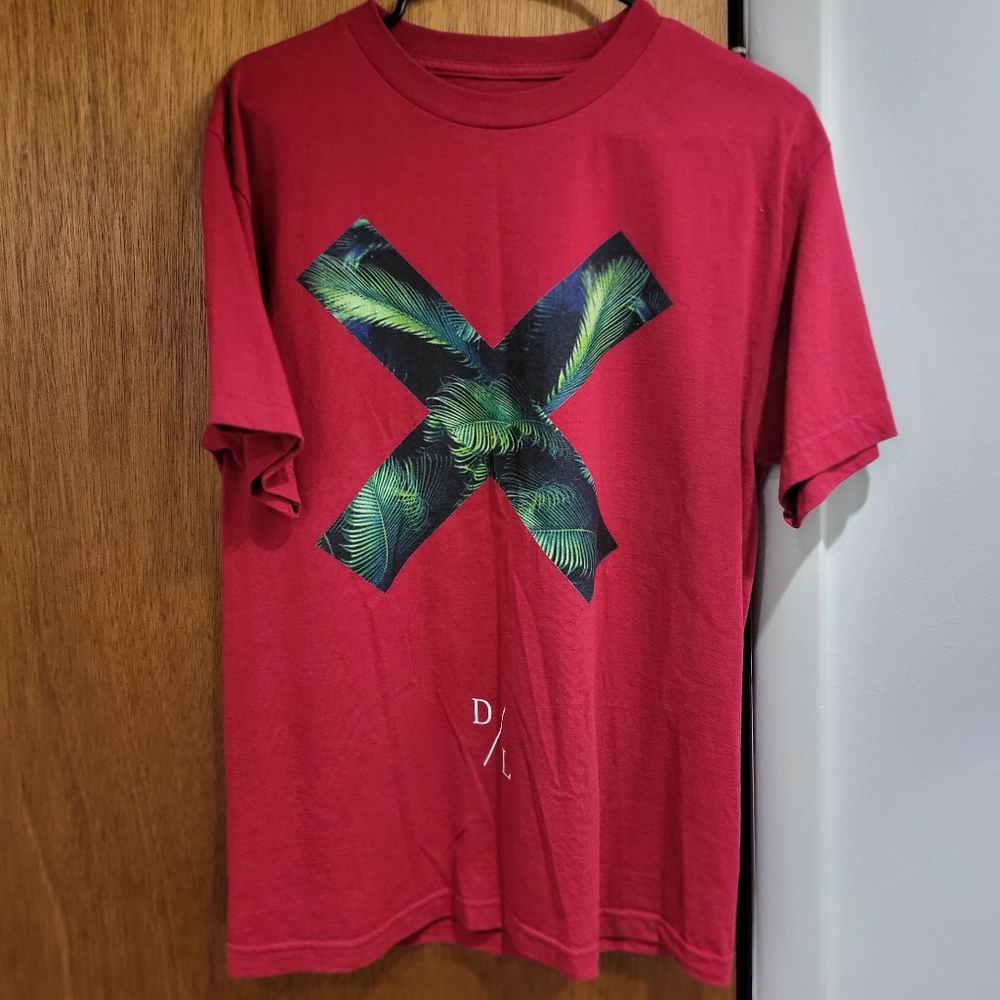 Red t shirt